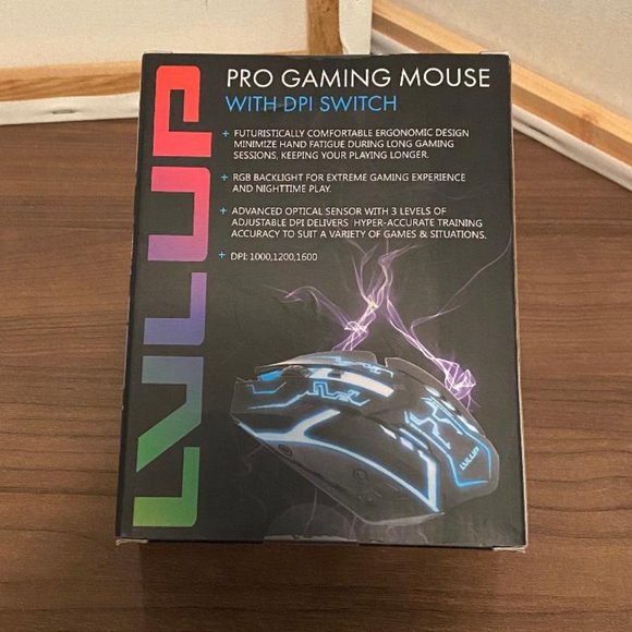 New_In_Box LVLUP Pro Gaming Mouse With DPI Switch - Picture 2 of 6